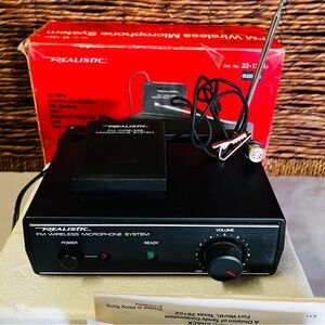 Vintage Realistic FM Wireless Microphone System, Model #32-1221A Original Box